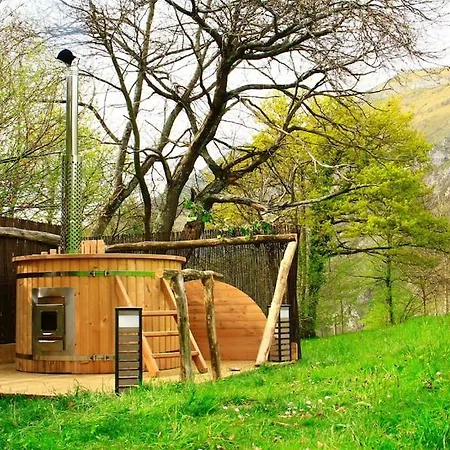 Le Chal'home, Montagne Et Nature * Campan