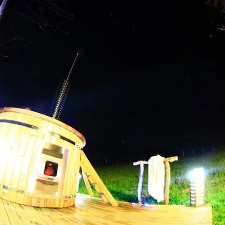 Le Chal'home, Montagne Et Nature Alpehytte