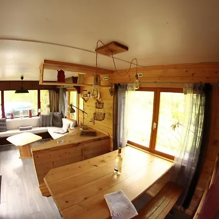 Le Chal'home, Montagne Et Nature * Campan